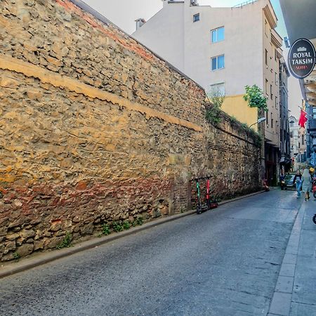 Royal Taksim Suites Istanbul Exterior photo