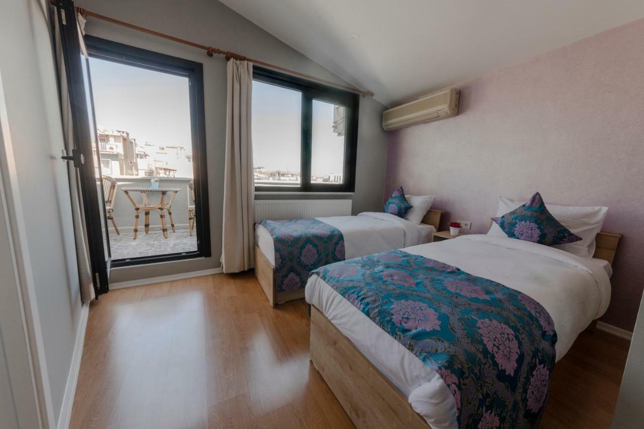 Royal Taksim Suites Istanbul Exterior photo