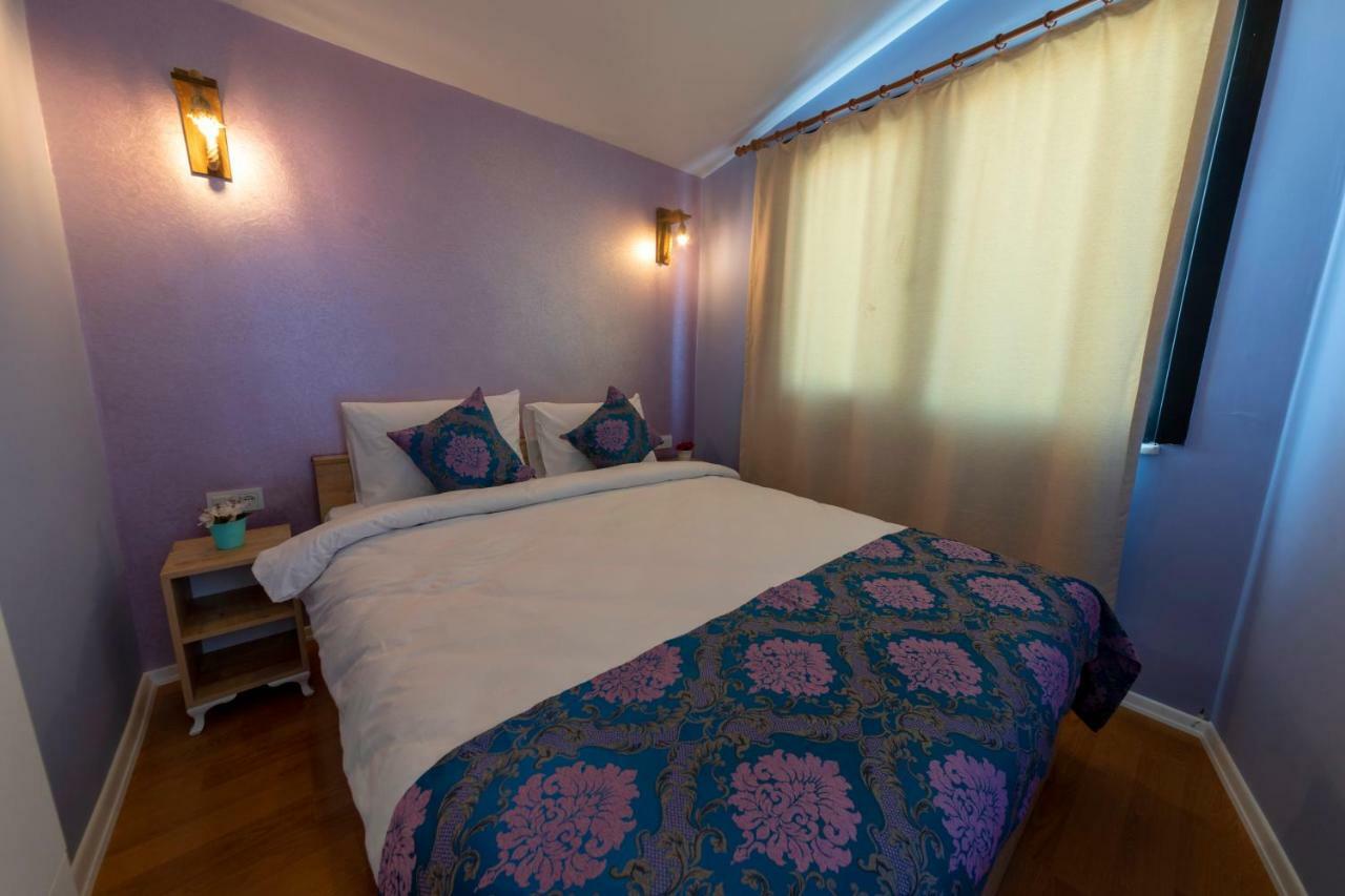 Royal Taksim Suites Istanbul Exterior photo