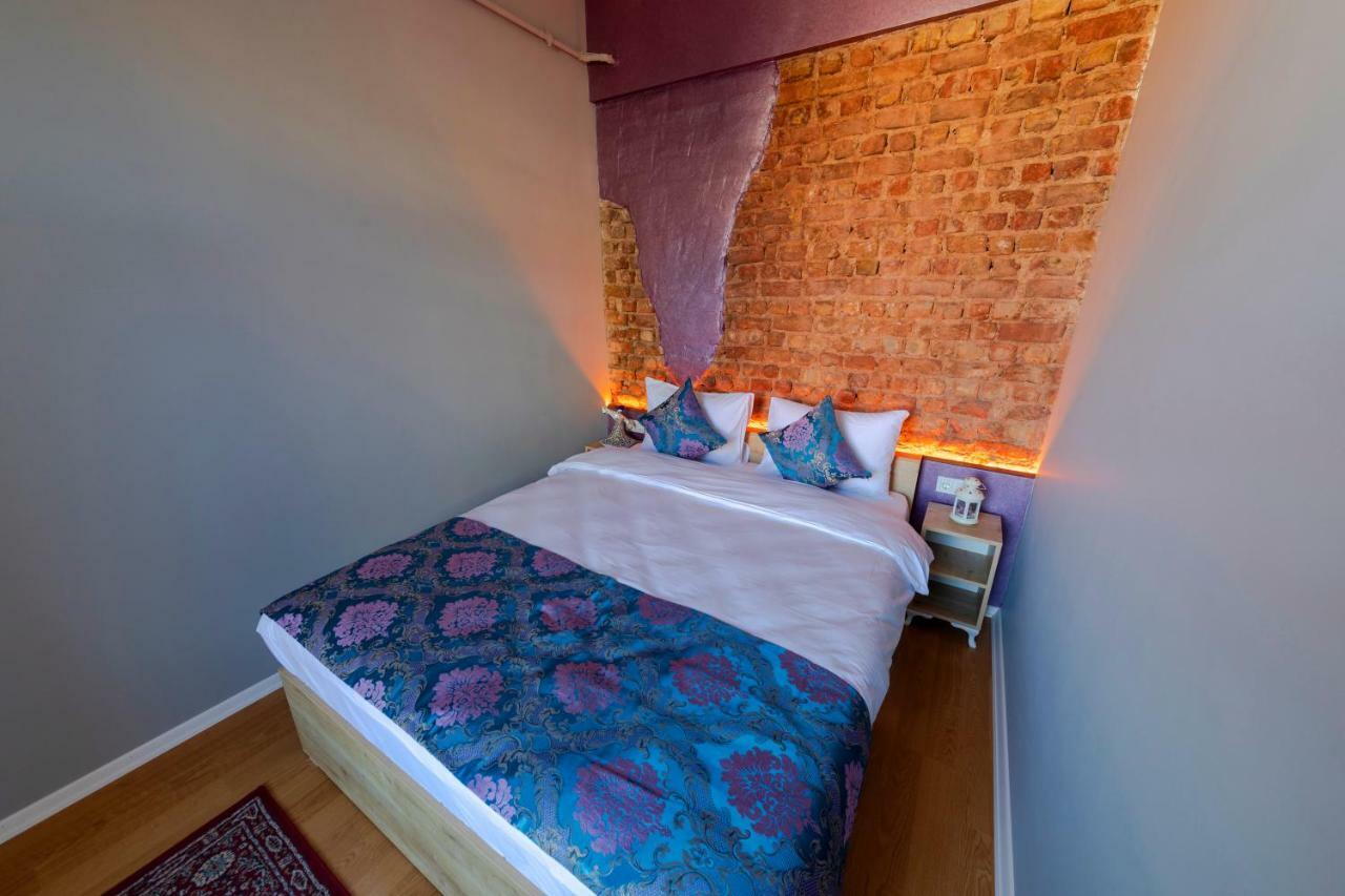 Royal Taksim Suites Istanbul Exterior photo