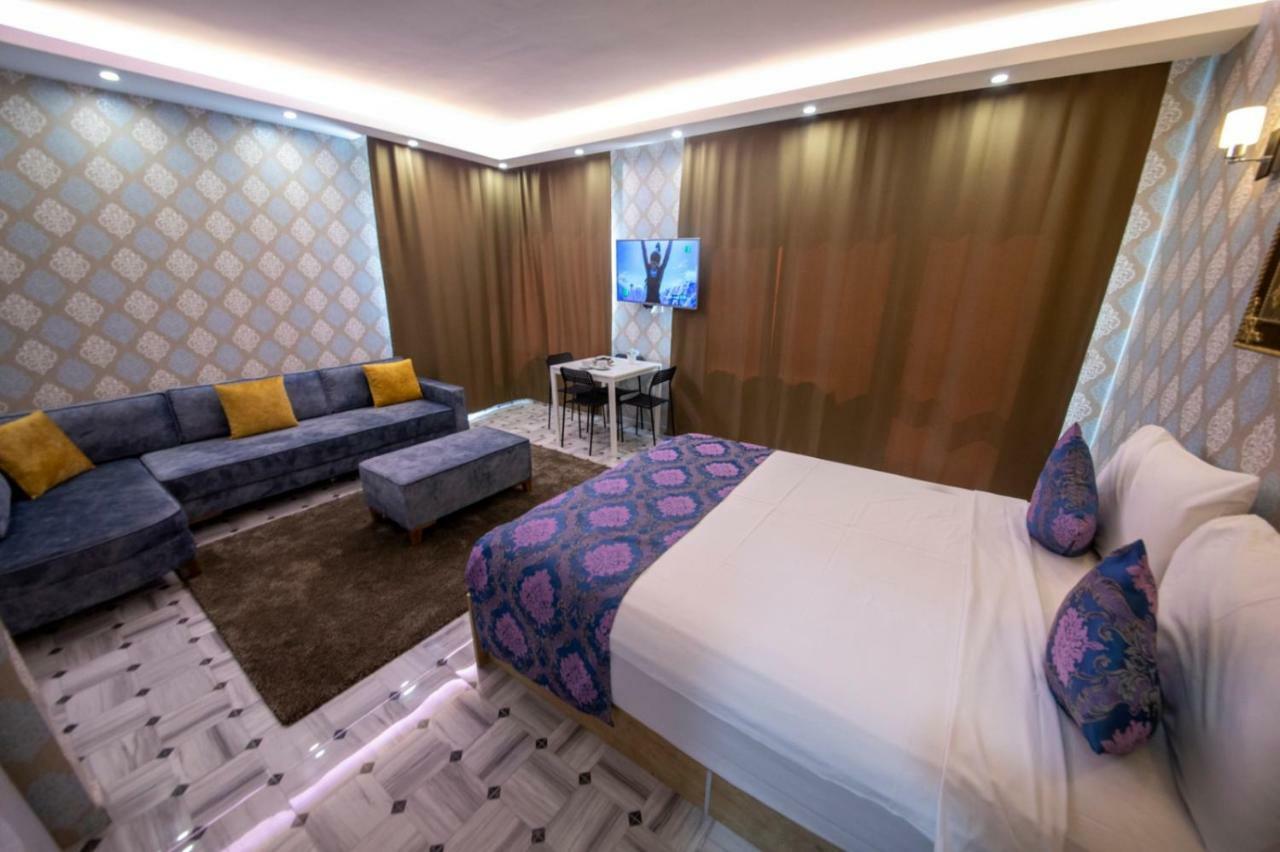 Royal Taksim Suites Istanbul Exterior photo