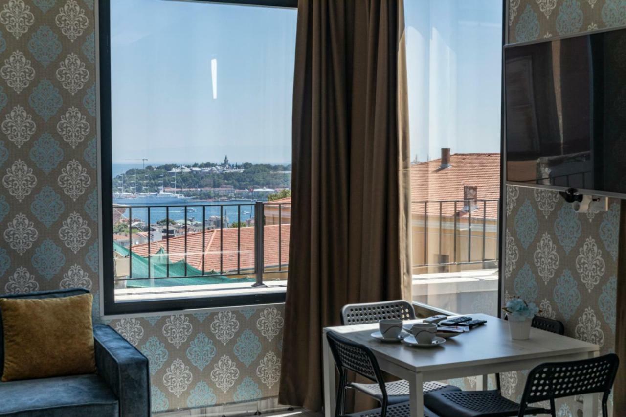 Royal Taksim Suites Istanbul Exterior photo